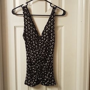 👗2/$29👗 Sleeveless Blouse